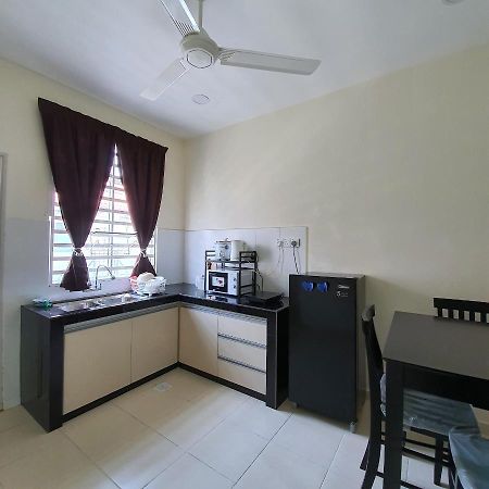 Homestay By Naf Kuantan Exterior foto